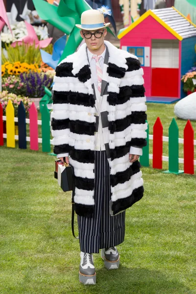 Look 8